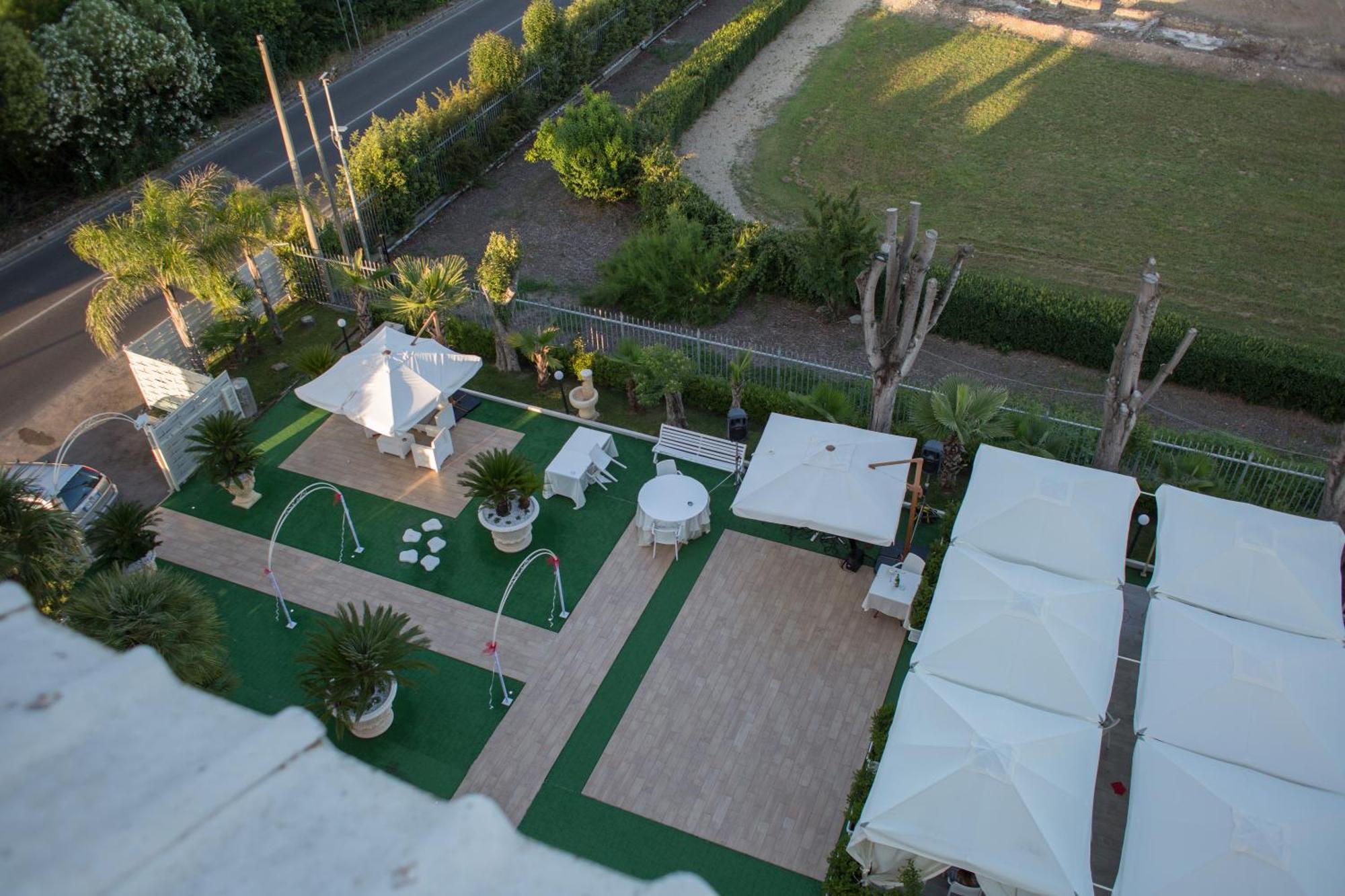 Il Postiglione Hotel - Sala Ricevimenti Minturno Exterior photo